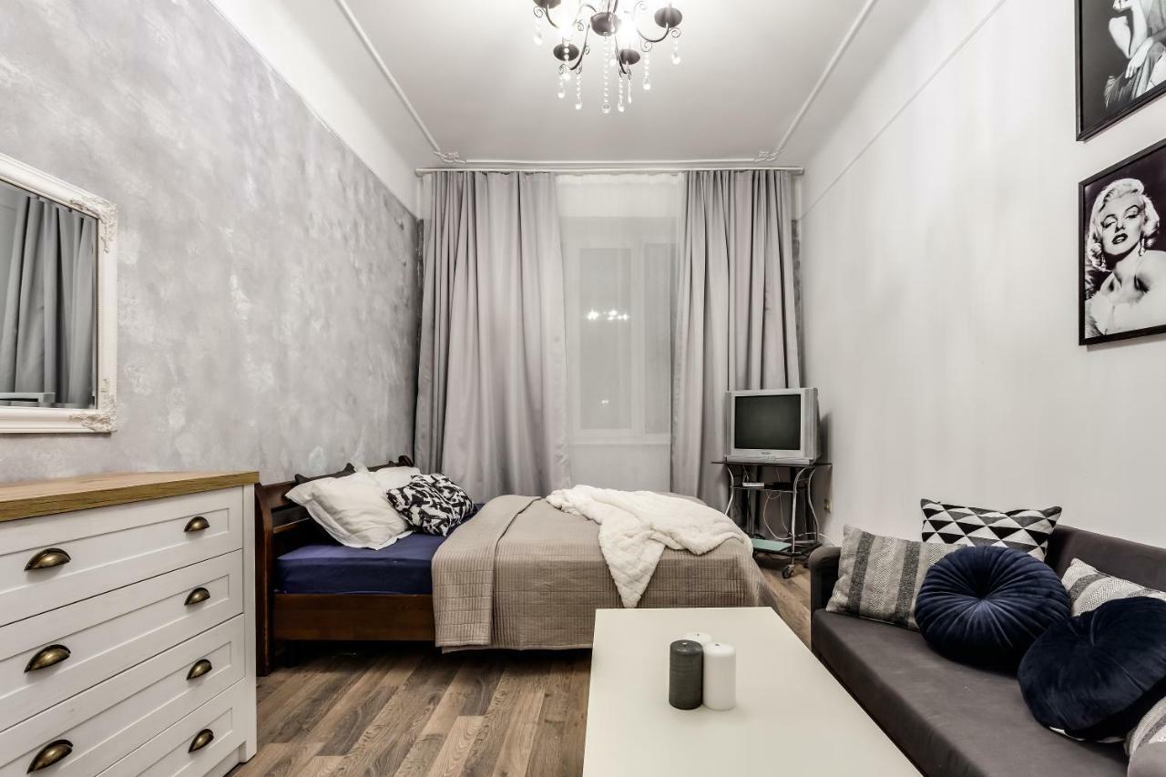 Apartment On Sharanevycha Lviv Dış mekan fotoğraf